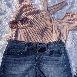 Short /brown shirt/glasses